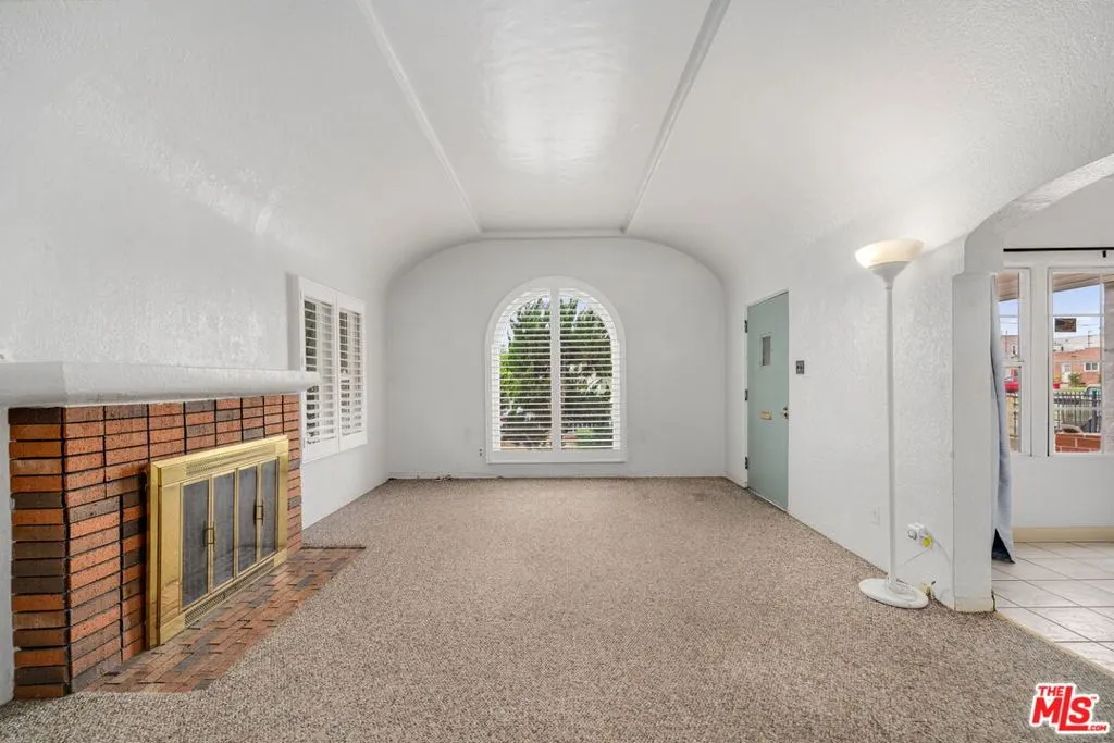 6074 Dennison Street, Los Angeles, California 90022 home-pic-2